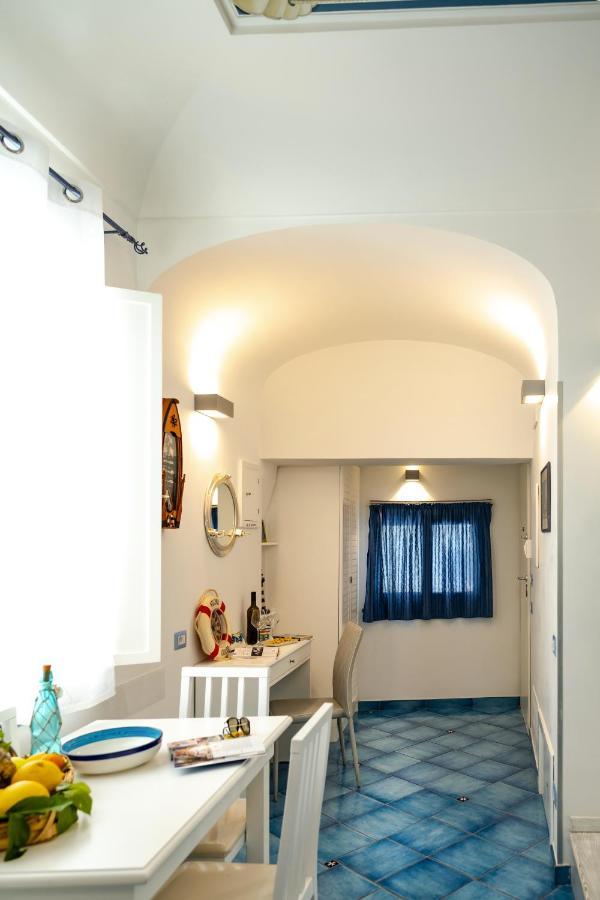 Scirocco - Amazing Flat With Terrace In The Center Apartment Амалфи Екстериор снимка