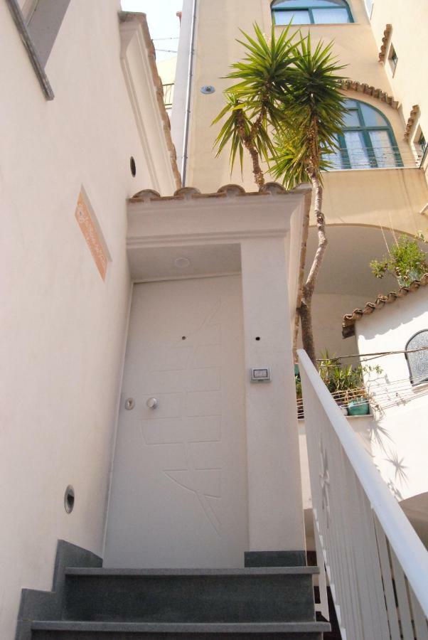 Scirocco - Amazing Flat With Terrace In The Center Apartment Амалфи Екстериор снимка